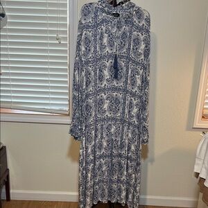 Vici Navy and Cream Maxi Dress